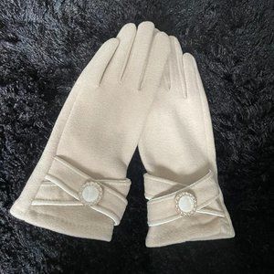 Gloves Windproof and warm , fleece lined , touch screen compatible